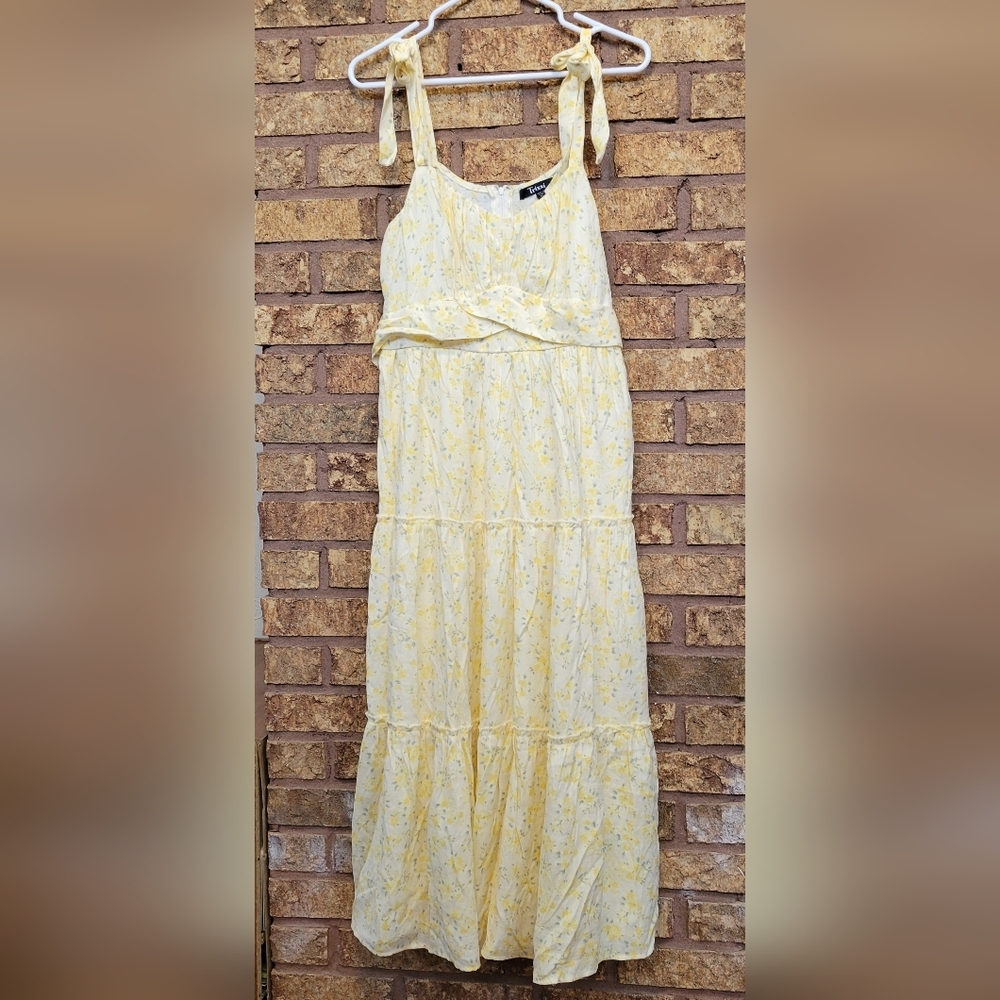 Trixxi Floral Dress Midi Size XL White Yellow NWT Cottagecore Casual